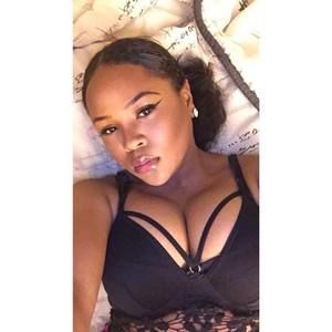 Meet your Posher, Simone